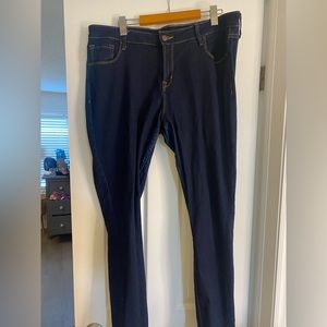 Old navy rockstar skinny jeans - size 14